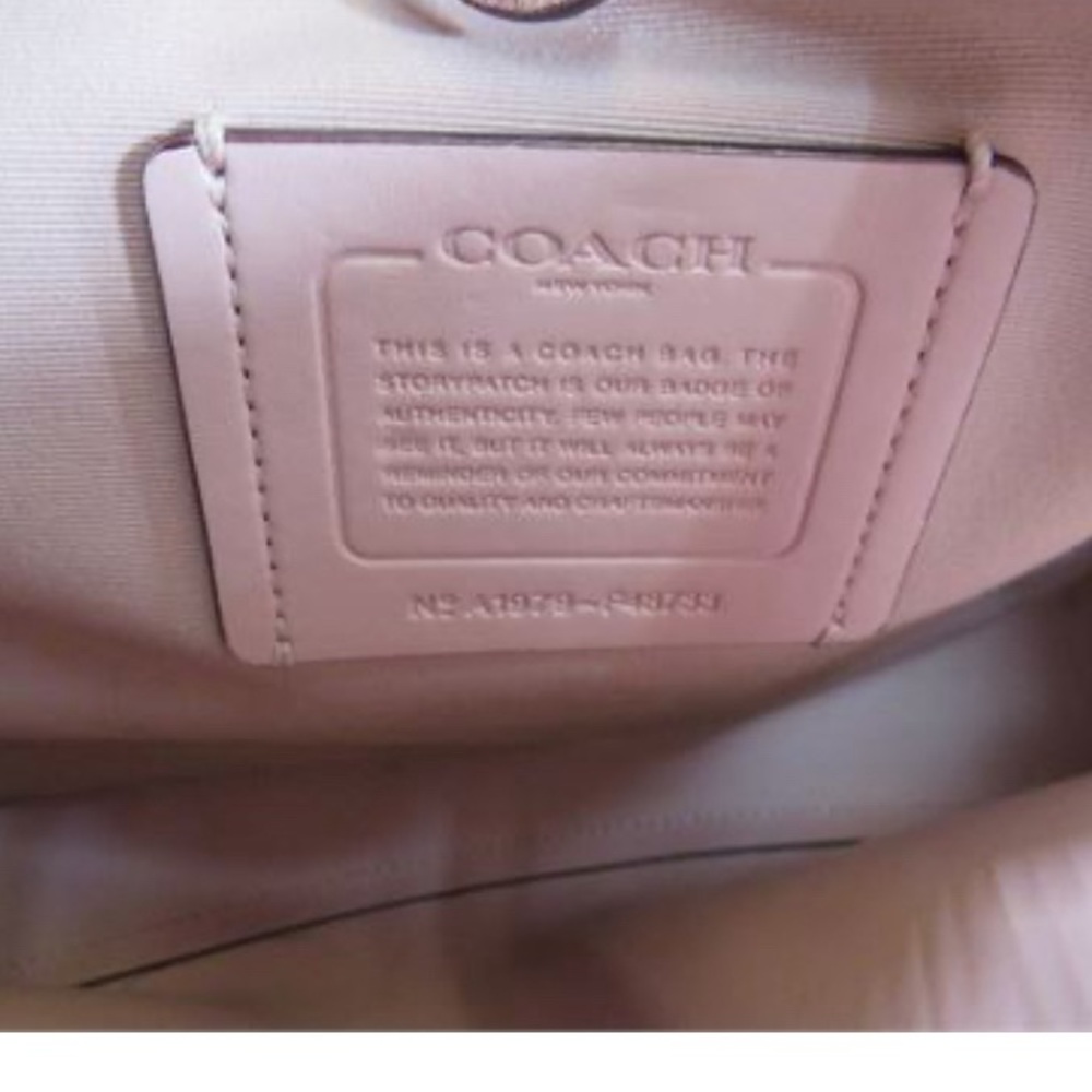 NEW Coach Avenue Caryall in Rose Petal/Carnation - Picture 7 of 8